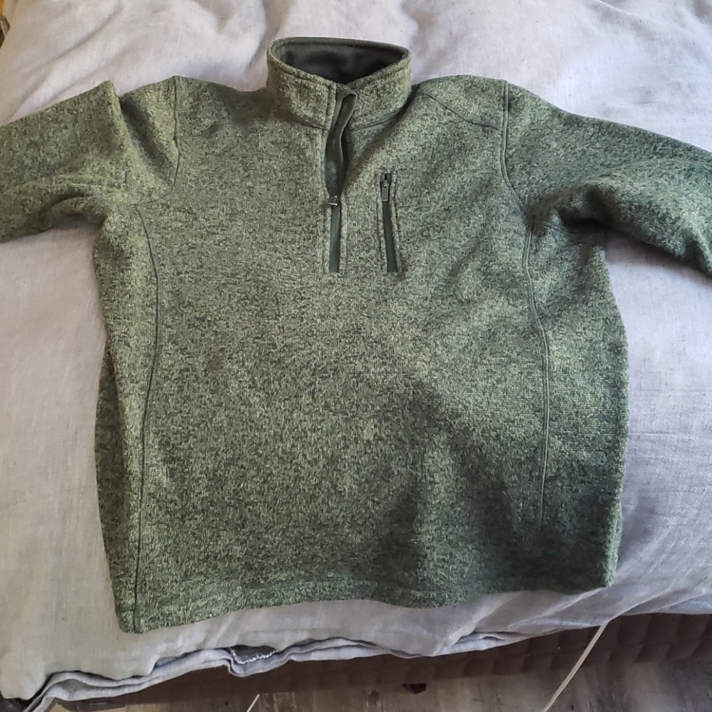 Green Woolrich quarter zip